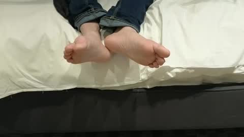 PantsLessTraveler online show from March 2025 01:47:01 AM