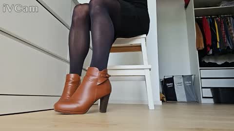 Snapshot of pantyhose_ggggg chatting on October 2025 11:19:01 AM pantyhose_ggggg online show from October 2025 11:19:01 AM