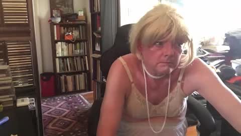 Snapshot of pantyvloletlace chatting on September 2025 04:39:02 PM Pantyvioletlace online show from September 2025 04:39:02 PM