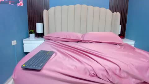 Luly  online show from June 2026 07:40:01 PM