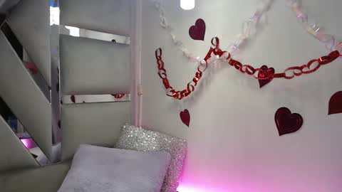 Snapshot of paola_lyon chatting on February 2025 07:25:02 PM Paola Lyon online show from February 2025 07:25:02 PM