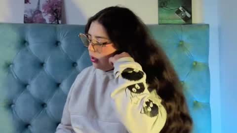 Snapshot of paola_lyon chatting on September 2025 12:21:01 PM Paola Lyon online show from September 2025 12:21:01 PM