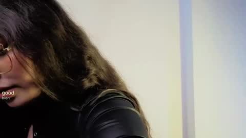 Snapshot of paola_lyon chatting on October 2025 06:16:02 PM Paola Lyon online show from October 2025 06:16:02 PM