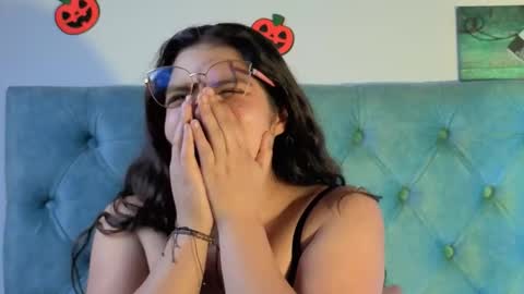 Snapshot of paola_lyon chatting on October 2025 12:11:02 AM Paola Lyon online show from October 2025 12:11:02 AM