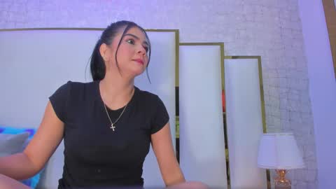 Paola  online show from March 2026 09:24:02 AM