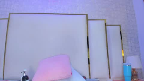Snapshot of paolaa_rodriguez chatting on April 2026 09:54:01 AM Paola online show from April 2026 09:54:01 AM