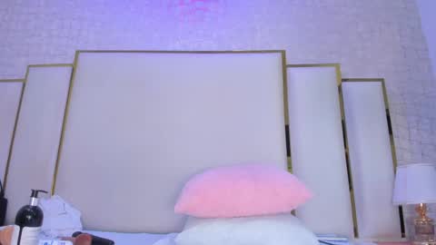 Snapshot of paolaa_rodriguez chatting on April 2026 11:48:01 AM Paola online show from April 2026 11:48:01 AM