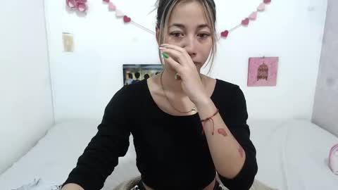 Paola online show from March 2025 04:24:01 PM