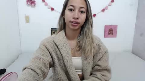 Paola online show from March 2025 12:01:02 PM