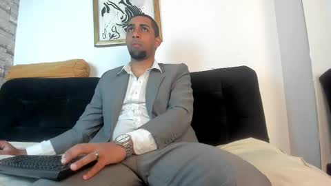 Paolo online show from October 2025 11:44:01 AM