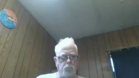 papajb70 online show from February 2026 05:01:01 PM