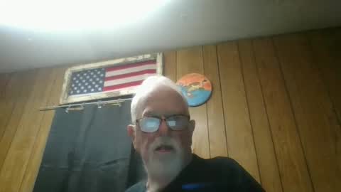 papajb70 online show from March 2026 02:06:02 AM
