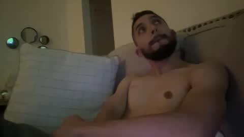 papicubano_guapo23cm online show from December 2024 06:04:01 AM