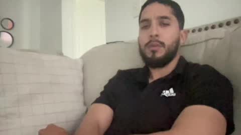 papicubano_guapo23cm online show from April 2026 12:22:02 PM