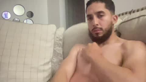 papicubano_guapo23cm online show from May 2026 07:58:02 AM