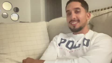 papicubano_guapo23cm online show from May 2026 07:37:02 AM