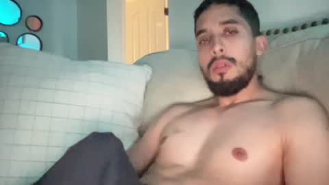 papicubano_guapo23cm online show from June 2026 11:22:02 AM