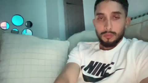 papicubano_guapo23cm online show from July 2026 03:42:01 AM