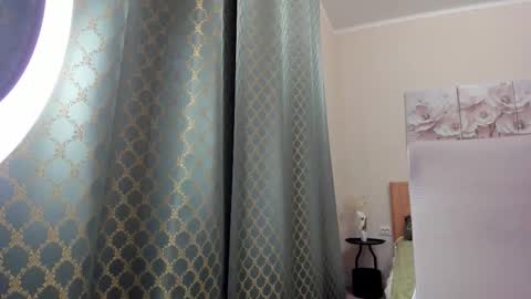 Melena online show from February 2026 08:37:02 AM