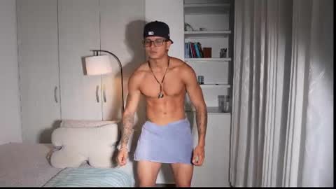 Ryan And Casper online show from July 2026 12:09:01 AM