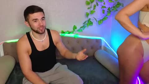 Snapshot of paradisepleasure_ chatting on February 2025 01:57:01 AM Allie Alex Thumbs up if you like us online show from February 2025 01:57:01 AM