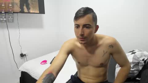 Snapshot of pareja_curiosa19 chatting on November 2025 11:10:02 PM pareja_curiosa19 online show from November 2025 11:10:02 PM