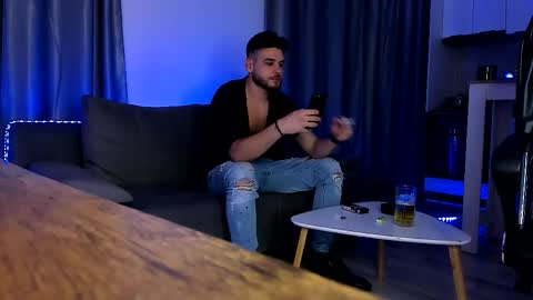 Snapshot of paris_lock chatting on November 2025 11:53:01 PM Paris online show from November 2025 11:53:01 PM