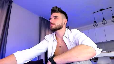 Snapshot of paris_lock chatting on January 2026 01:06:02 PM Paris online show from January 2026 01:06:02 PM