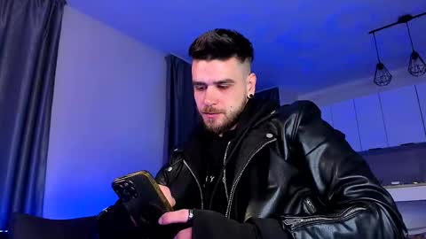 Snapshot of paris_lock chatting on February 2026 08:29:02 PM Paris online show from February 2026 08:29:02 PM