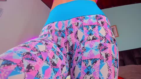 PARIS online show from January 2025 07:39:01 PM