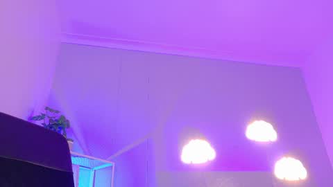 PARIS online show from April 2026 08:21:01 PM