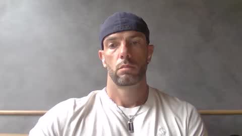 Snapshot of parisien75015 chatting on January 2026 10:08:02 AM Porn Actor 21cm Hetero online show from January 2026 10:08:02 AM