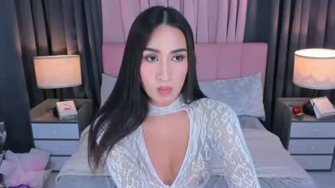 parismilker online show from June 2026 02:53:01 AM