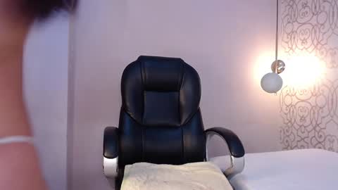 Snapshot of parker_gh chatting on December 2024 11:59:02 PM Parker online show from December 2024 11:59:02 PM