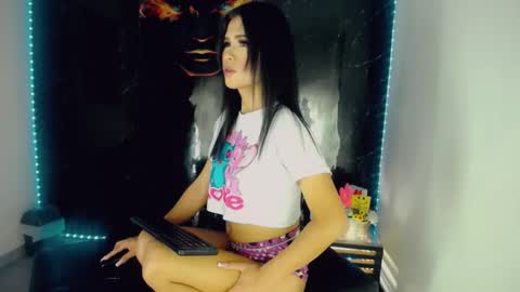 party_fre_girl online show from May 2026 09:34:02 PM