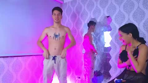 Danna online show from October 2025 01:22:01 PM