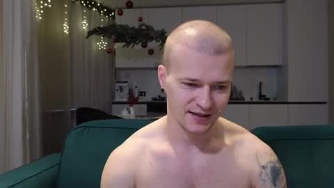 Pashka online show from December 2025 09:49:01 AM