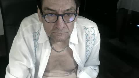 Snapshot of pastelito76 chatting on April 2026 03:08:01 PM Bob online show from April 2026 03:08:01 PM