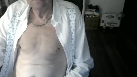 Snapshot of pastelito76 chatting on April 2026 03:24:02 PM Bob online show from April 2026 03:24:02 PM