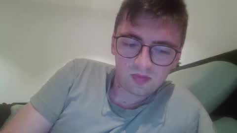 Snapshot of patat1996 chatting on May 2026 10:52:02 PM patat1996 online show from May 2026 10:52:02 PM