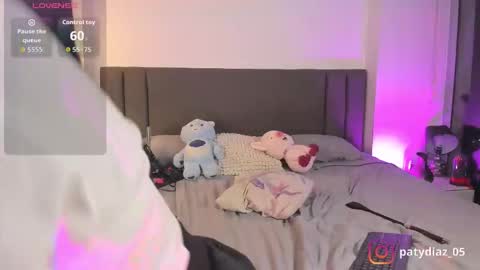 Paty online show from October 2025 11:24:02 PM