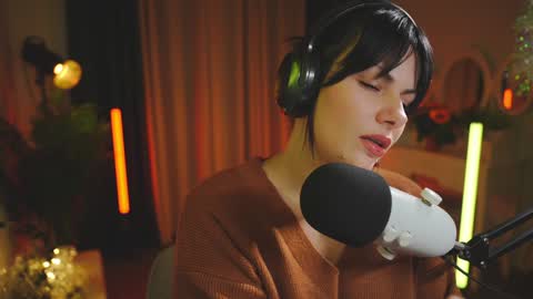 Patricia online show from December 2024 06:15:02 PM