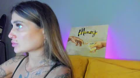 Snapshot of patricia_cox chatting on October 2025 08:28:01 PM Patricia GMT2 Wed-Thu 5-11am Sat-Mon 5-11am online show from October 2025 08:28:01 PM