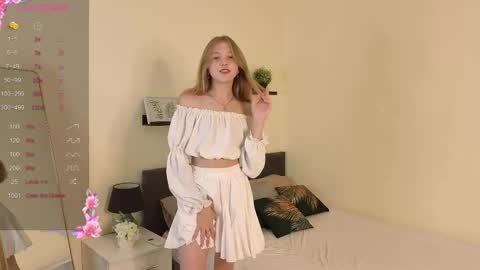 Snapshot of patricia_perry chatting on September 2025 10:05:02 AM Vicki online show from September 2025 10:05:02 AM