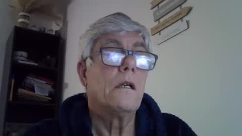 Snapshot of patrick5275 chatting on March 2025 09:37:02 PM patrick5275 online show from March 2025 09:37:02 PM