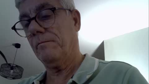 Snapshot of patrick5275 chatting on October 2025 10:21:01 PM patrick5275 online show from October 2025 10:21:01 PM