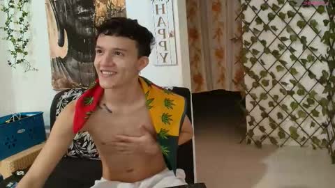 Snapshot of patrick_phoenix chatting on October 2025 03:51:02 PM online show from October 2025 03:51:02 PM