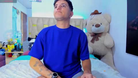 Snapshot of patrick_sanzzz chatting on May 2026 04:30:01 AM Patrick online show from May 2026 04:30:01 AM