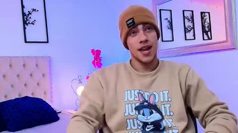 Snapshot of patrick_senova chatting on October 2025 04:10:02 AM Patrick online show from October 2025 04:10:02 AM