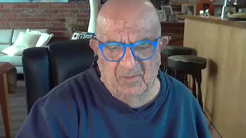 Snapshot of patvac chatting on November 2025 09:37:02 PM patvac online show from November 2025 09:37:02 PM